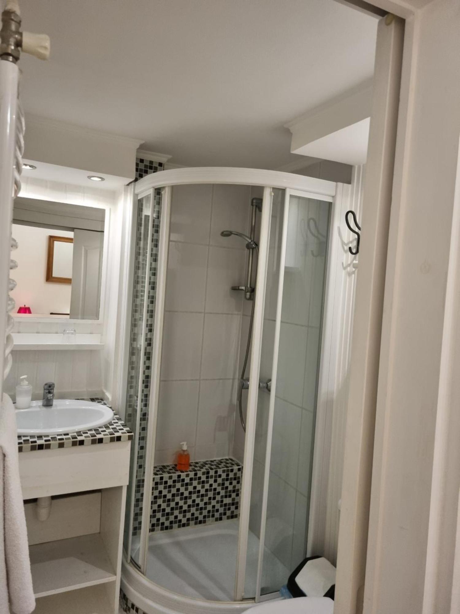 Connection Guesthouse Budapeszt Zewnętrze zdjęcie